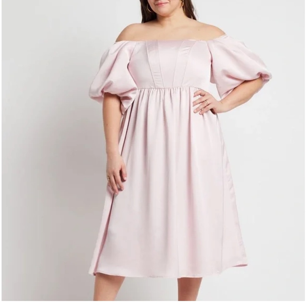 NWT Eloquii Off The Shoulder Satin with Puff Sleeve in “chalk pink” Size 16